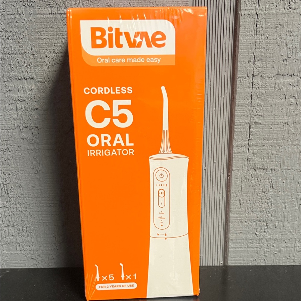 C5 Cordless Oral Irrigator